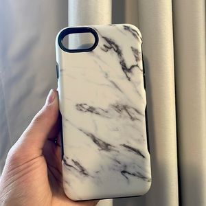 Casely bold case for iphone SE